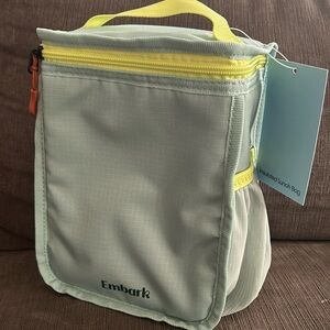 EMBARK Insulated Lunchbox NWT
